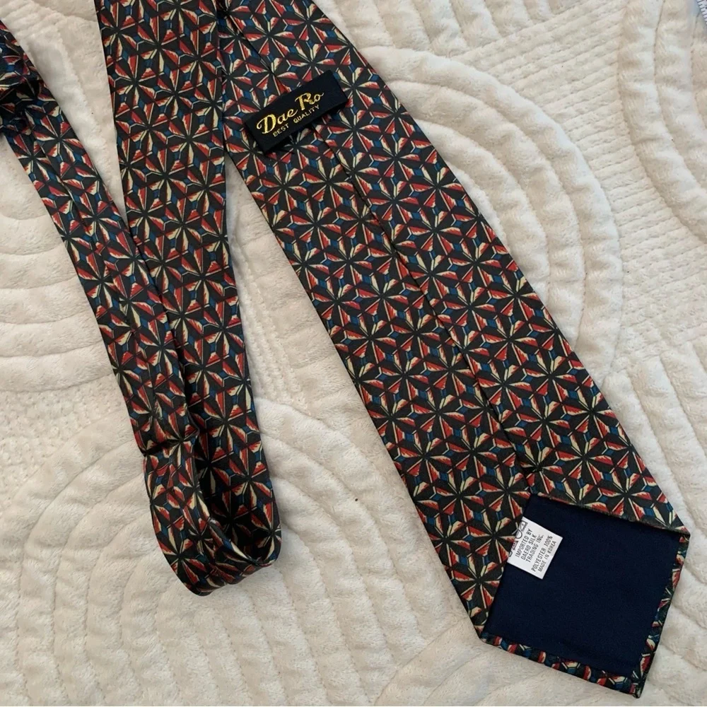 DAE RO Silk Blue Red Patterned Tie